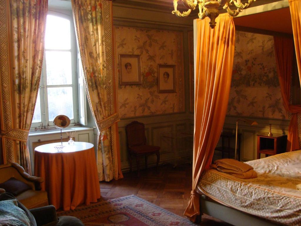 Le Chateau D'Ailly Parigny  Szoba fotó