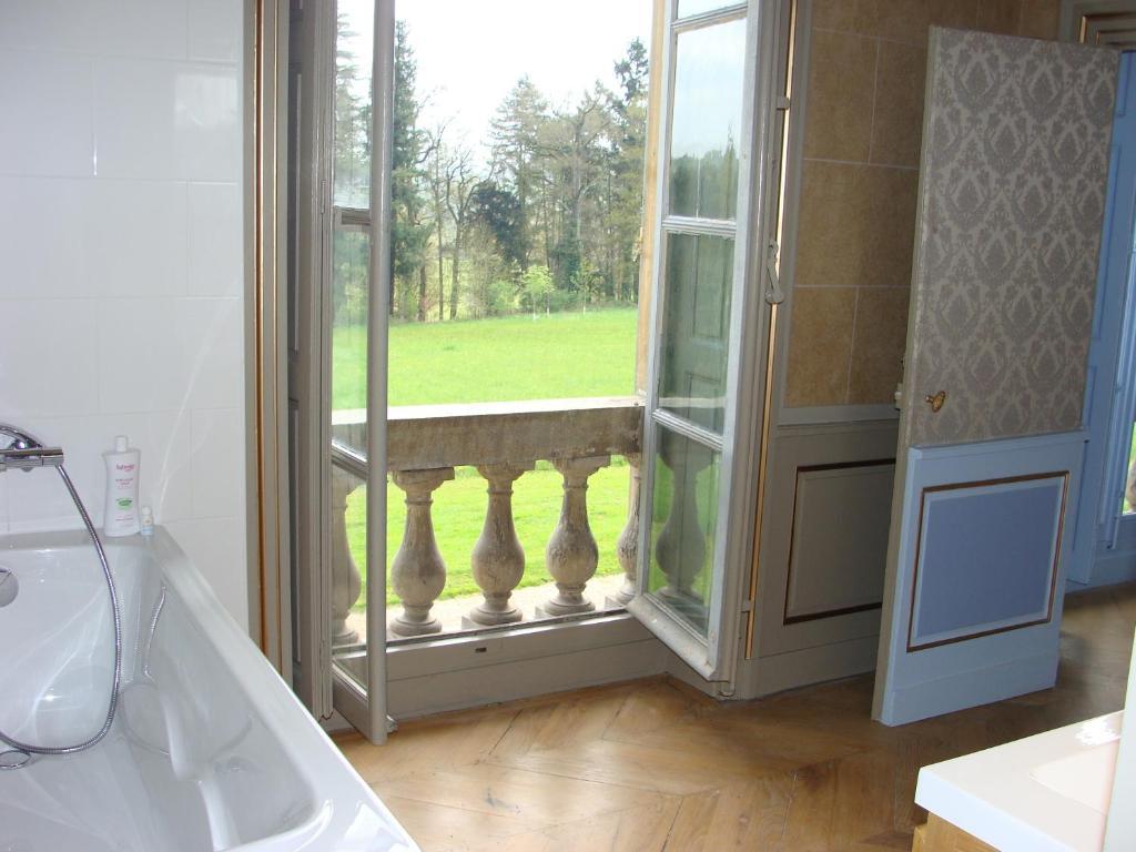 Le Chateau D'Ailly Parigny  Szoba fotó